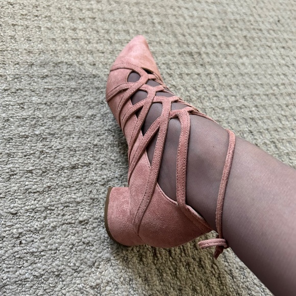 Design Lab Lord and Taylor Pink Lace-up Shoes! - Picture 6 of 9